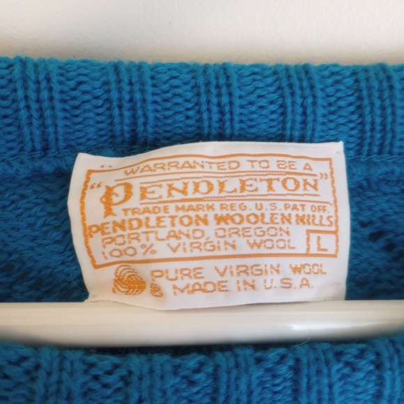 Vintage Pendleton Sweater size Large, 100% Wool - Picture 3 of 4